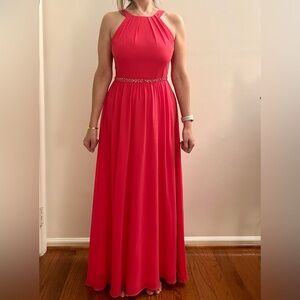 Elegant Red Sleeveless Dress